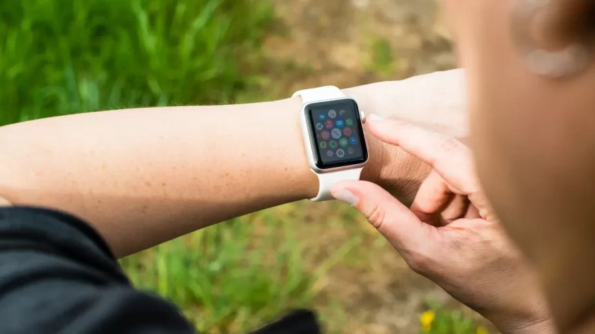 apple-watch-saves-82-year-old-life-viral-news-internet