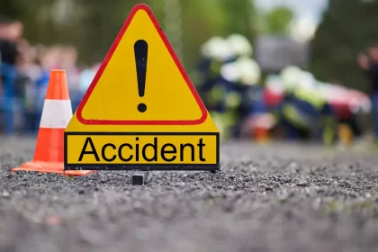 lucknow-news-bike-collision-tree-accident-claims-two-lives